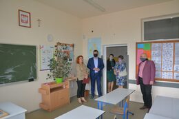 2020-05-28_przekazadnie_laptopow - zdjęcie nr 1