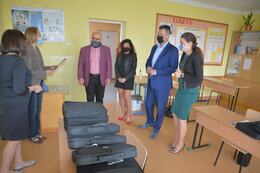 2020-05-28_przekazadnie_laptopow - zdjęcie nr 1