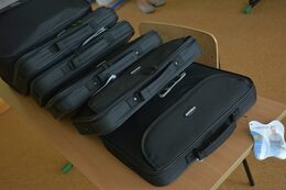 2020-05-28_przekazadnie_laptopow - zdjęcie nr 1