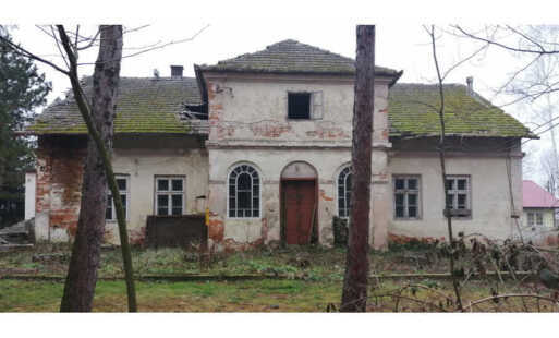 Zabytkowy dworek
