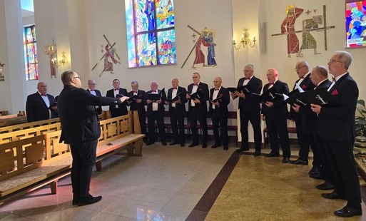 Chór Resonantae podczas Mszy św.